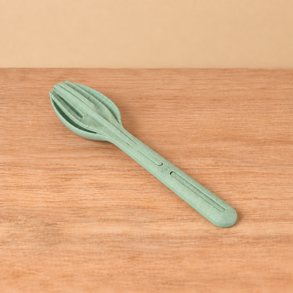 Zen Dinner Essentials - Saji Cutlery 6in in Wakaba (light green), alternate angle