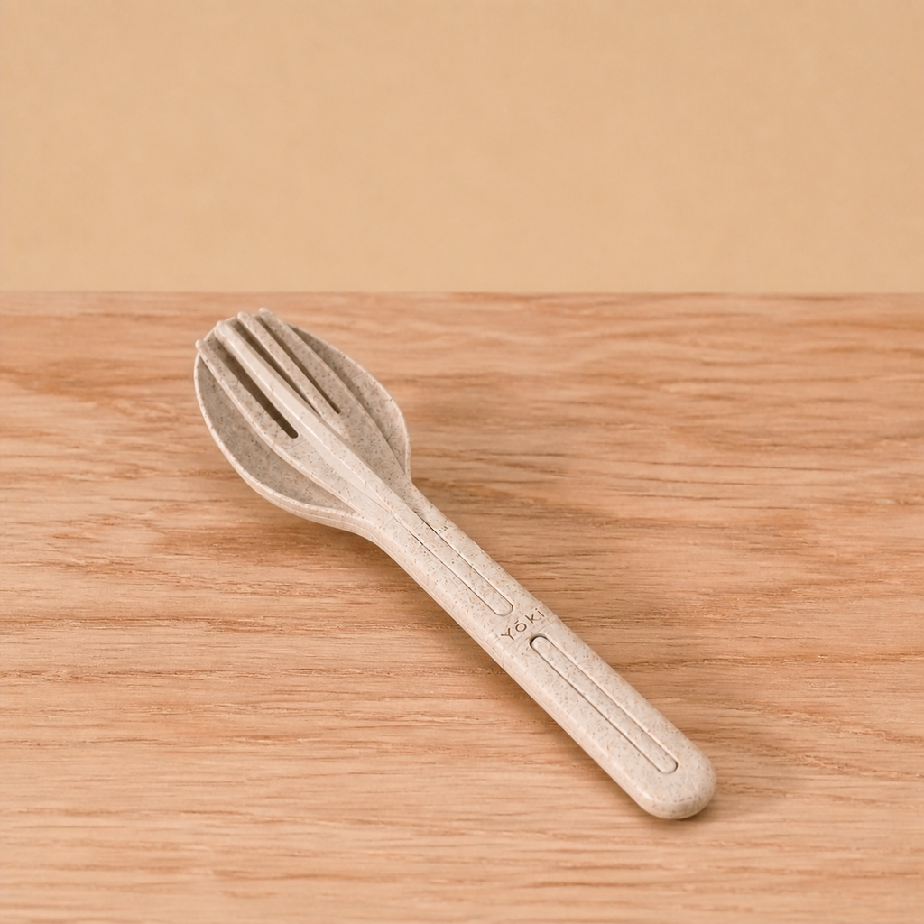 Nichijo Daily Essentials - Saji Cutlery 6in in Kinu (off white), alternate angle